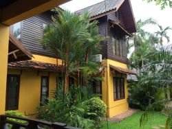 ID: 183 - Lao style house close to Mekong