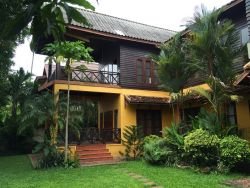 ID: 183 - Lao style house close to Mekong