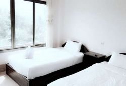 ID: 4212 - 51 rooms hotel in tourist center of Vangvieng for sale