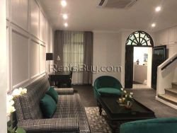 ID: 4413 - Elegantly designed townhouse in downtown Vientiane