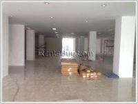 ID: 2712 Commercial space for rent in business area