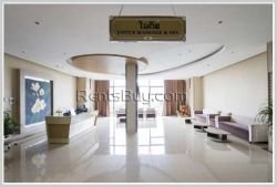 ID: 3819 - The Luxury Condo on top floor of Muangthan Hotel near Embassy of Thailand for rent