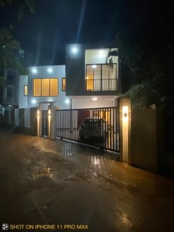 ID: 4554-The Beautiful modern house near The Pizza Company Phonsinuan for rent