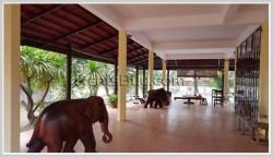 ID: 363 - Lao style house with swimming pool