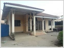 ID: 3541 - Pretty villa house next to concrete road for rent near Sethathirath hospital