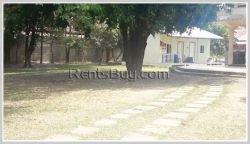 ID: 3607 - House with large garden and near main road for rent