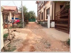 ID: 3084 - Villa house near 150 Tieng hospital for rent in Chanthabouly district