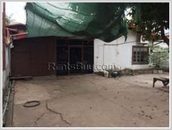 ID: 3940 - Affordable villa near Patuxai for rent in Chanthabouly district