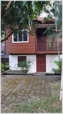 ID: 3831 - Nice house for rent near Phontong Chommany market