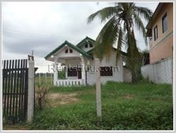 ID: 3253 - Pretty house is one storey house near main road for rent