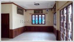 ID: 3541 - Pretty villa house next to concrete road for rent near Sethathirath hospital