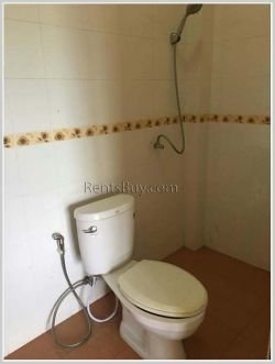 ID: 3707 - Adorable house with large yard between City and Lao-Thai Friendship Bridge for rent