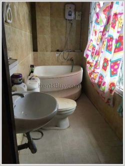 ID: 3707 - Adorable house with large yard between City and Lao-Thai Friendship Bridge for rent