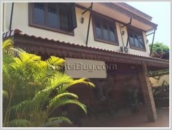 ID: 121 - Modern house with fully furnished by pave road for rent