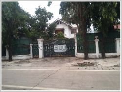 ID: 3674 - Beautiful house near M-Point mart (Thatluang) for rent