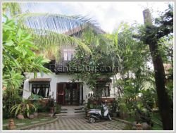 ID: 3139 - Lao contemporary house with large shady garden for rent.