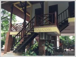 ID: 4325 - Lao style house near Sengdara Fitness with large garden for rent