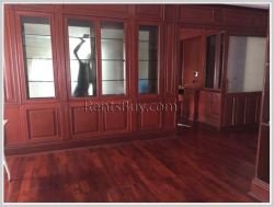 ID: 3715 - Big modern house with large sizable near Huakhua market for rent