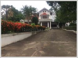 ID: 4045 - The modern house with swimming pool and large parking for rent