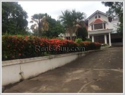 ID: 4045 - The modern house with swimming pool and large parking for rent