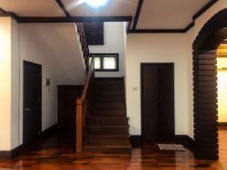 ID: 4147 - Modern Lao style house near Lao ITEC Mall for rent