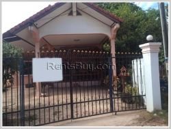 ID: 2172 - Nice villa house for rent about 3Km to Wattay International Airport.