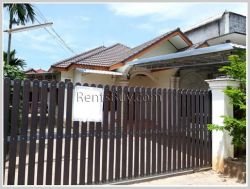 ID: 3725 - Affordable villa near Wattay Airport for rent in Sikhottabong district