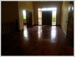 ID: 2162 - Modern house by main road with large parking space for office