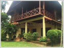 ID: 3241 - Lao style house with large garden and near Mekong River for rent