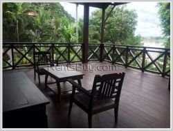 ID: 3241 - Lao style house with large garden and near Mekong River for rent