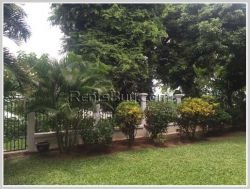 ID: 3241 - Lao style house with large garden and near Mekong River for rent