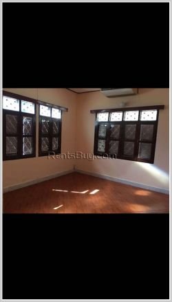 ID: 1549 - House with very large garden next to the pave road in diplomatic area