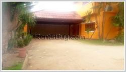 ID-2925 - Modern house near Mittaphab Hospital and Phonsavang market for rent