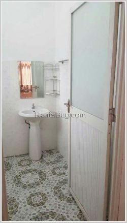 ID: 3577 - Pretty house by pave road for rent