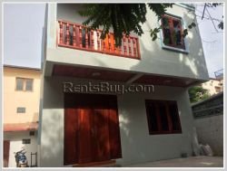 ID: 3682 - Nice house near Embassy of Thailand and The Pizza Company 2 (Phonsinuan) for rent