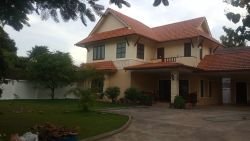 ID: 4227 - New modern house with large yard for rent in peaceful and secure Zone of Dongsavat where 