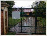 ID: 2833 - Nice house by large garden for rent