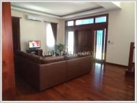 ID: 2942 - Modern house for rent in business area