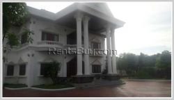 ID: 3811 - Luxury house with large garden and swimming pool for rent