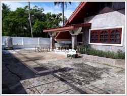 ID: 3761 - Nice house next to concrete road in Sisatthanak district for rent
