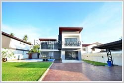 ID: 4086 - New modern house with swimming pool and nice garden for rent