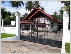 ID: 3761 - Nice house next to concrete road in Sisatthanak district for rent