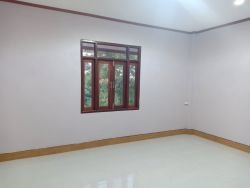 ID: 4560-New house by concrete road near Angkham hotel for rent