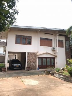 ID: 4448 - House with swimming pool and large garden near main road for rent in Ban Sisangv