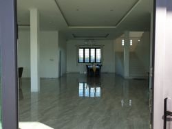 ID: 4553-New Modern house near Nongbouathong market for rent