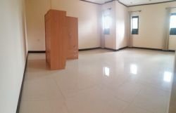 ID: 4505- House/Office with large land by main road near Panyathip International School for rent