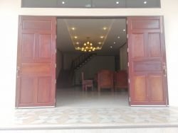 ID: 4505- House/Office with large land by main road near Panyathip International School for rent