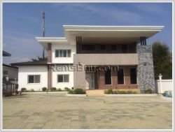 ID: 672 - Modern house with large yard for sale