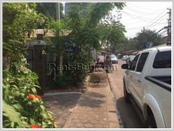 ID: 2689 - The villa house near main road and Patuxai for sale in Sisattanak district