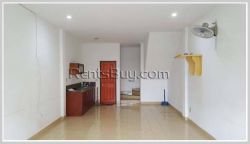 ID: 4092 - Adorable town house near Thatluang Square for sale in Ban Hongkae